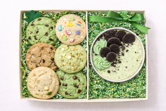 🍀 St. Patrick’s 6 Cookie + 1 Personal 4” Cheesecake Bento Box